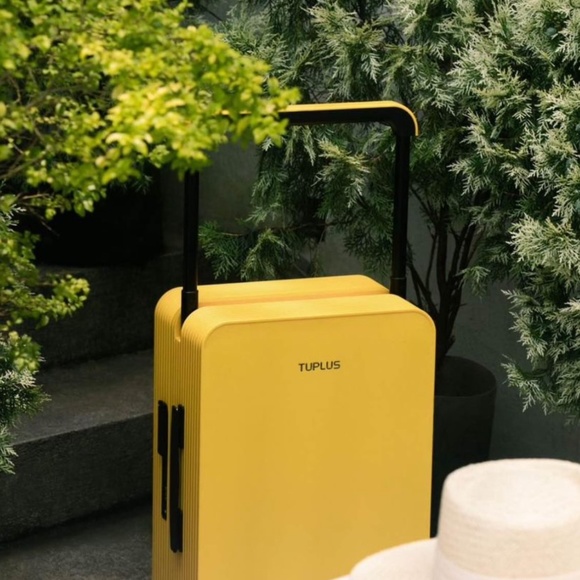 Tuplus Line Hardside Checked Luggage - Picture 2 of 2